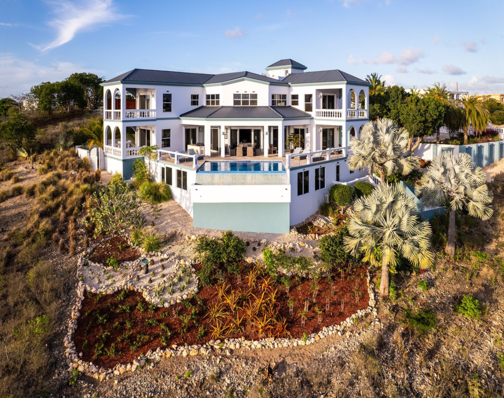 Grand Outlook Villa